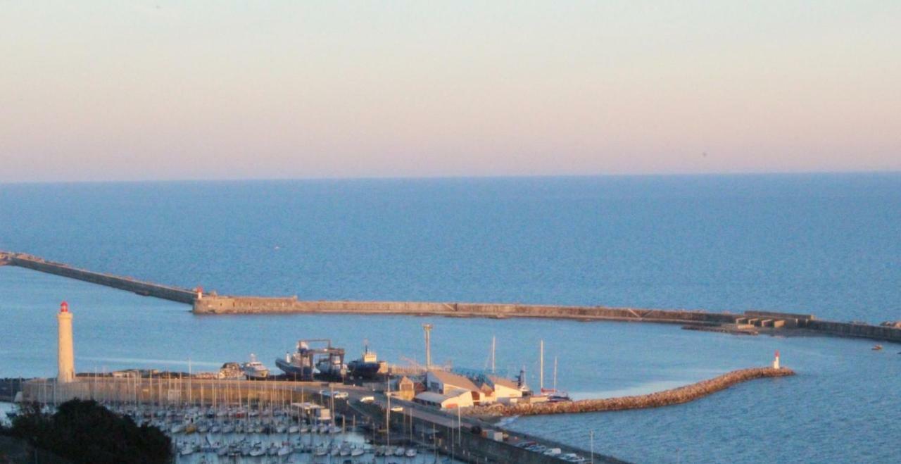 Luxury Apartment Facing The Mediterranean سُت المظهر الخارجي الصورة